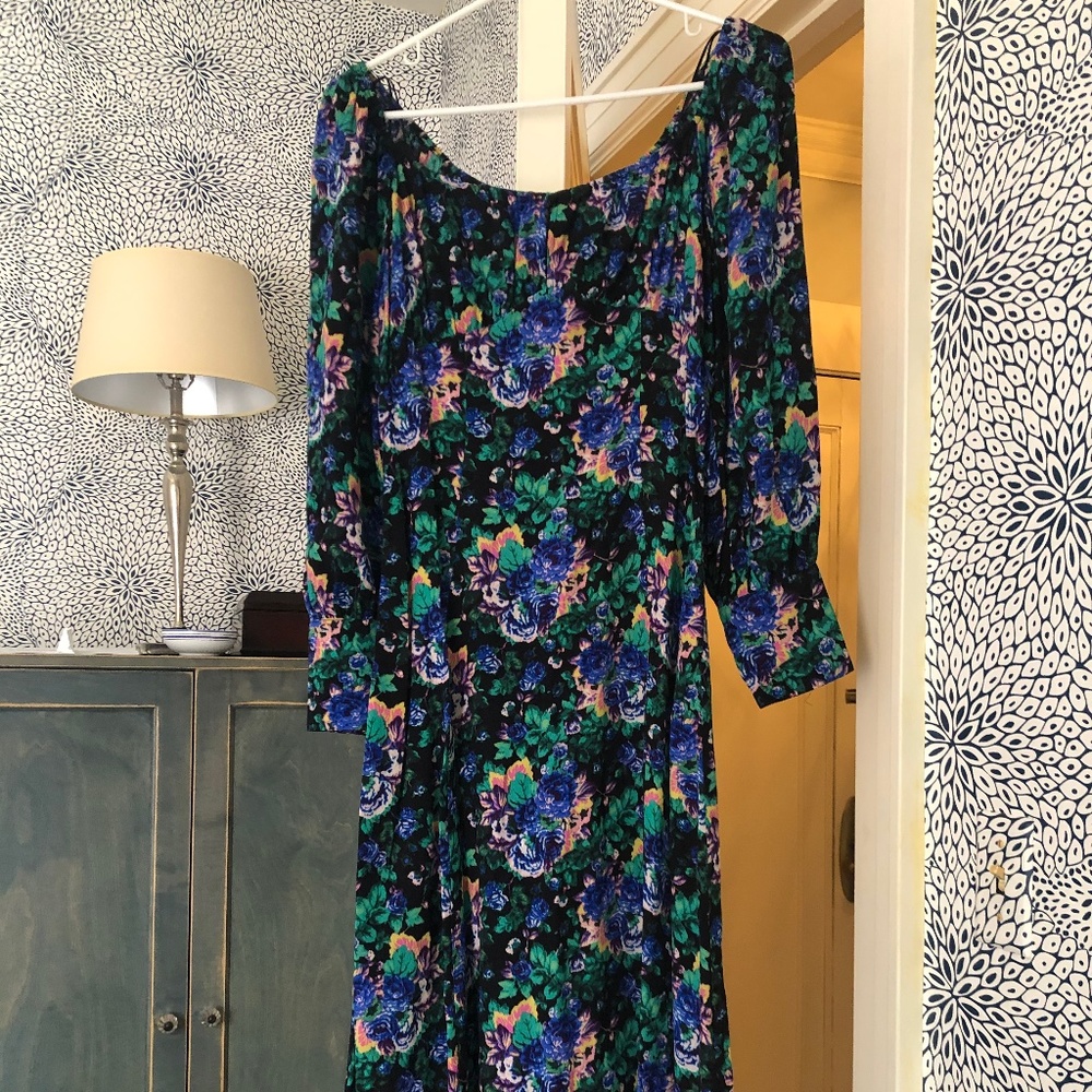 Zara Floral Dress NWT size XS - Picture 2 of 4